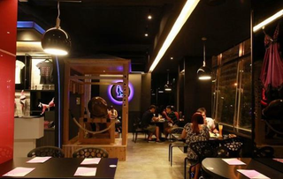 Illustration for article titled Inside Taiwan's NSFW Sex-Themed Restaurant